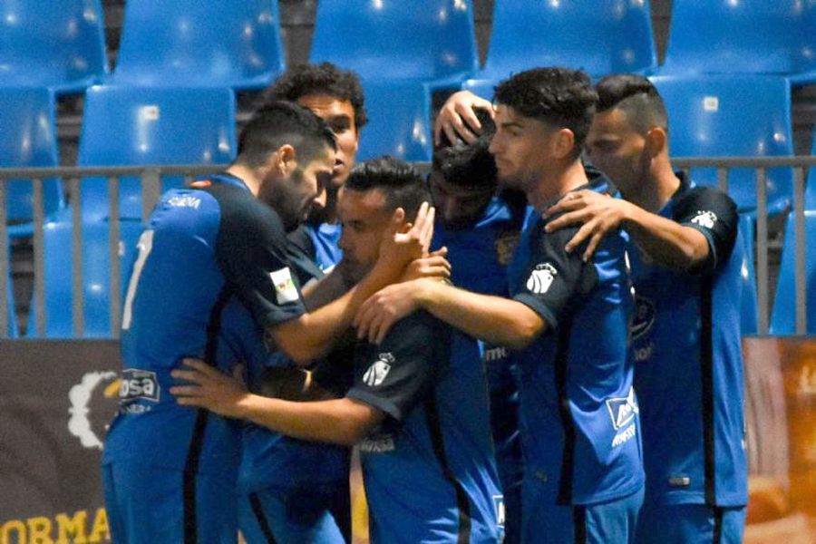 Fuenlabrada Celebra gol Cerceda