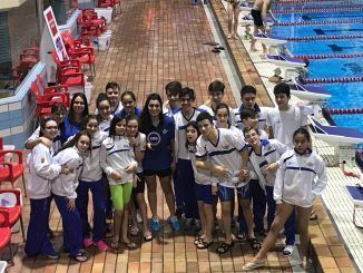 Chicos y chicas Natación