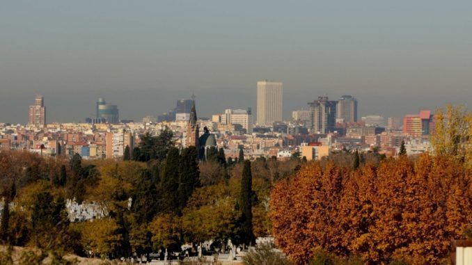 Los vehículos sin distintivo ambiental de la DGT no podrán circular por M-30 y centro de Madrid mañana día 16 de enero