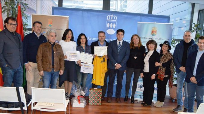 Entregados los premios a los establecimientos ganadores del Concurso de Escaparatismo Navideño 2018 en Alcorcón