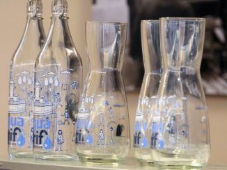 Móstoles repartirá cerca de un millar de botellas de vidrio para conmemorar el "Día Mundial del Agua"