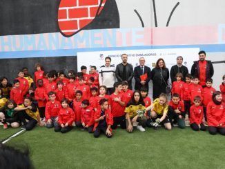 El distrito Centro y la Fundación Atlético de Madrid renuevan su compromiso para impulsar el fútbol social en Lavapiés