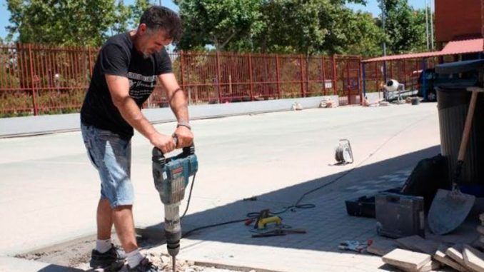 Comienzan las obras de una nueva plaza con pérgola y sombre en el barrio de los molinos