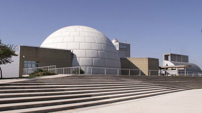 El Planetario de Madrid ofrece sesiones divulgativas sobre astronomía en directo