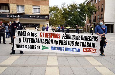 os trabajadores han realizado una marcha desde la fábrica hasta el Ayuntamiento de Móstoles