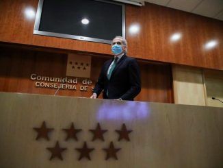 El consejero de Sanidad, Enrique Ruiz Escudero