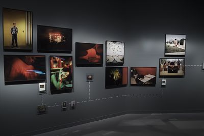 Sala Canal de Isabel II con la exposición Matías Costa