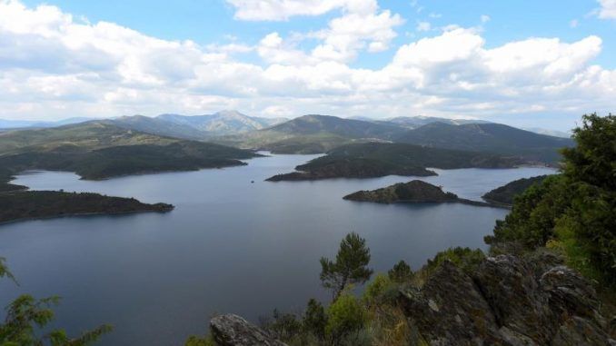 Vista general del embalse de El Atazar, el más grande de la Comunidad de Madrid.