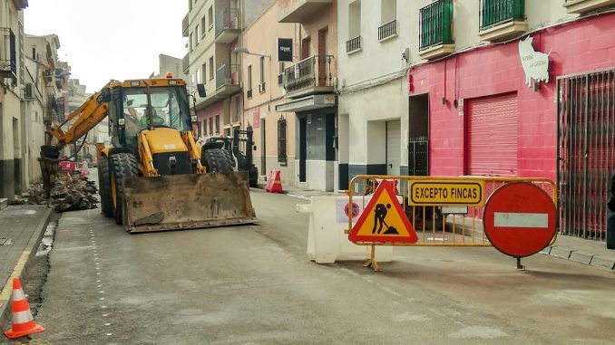 Reubicados los contenedores de basura del tramo de calle Monte afectado por las obras