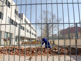 Más Madrid exige la retirada del amianto de todos los colegios