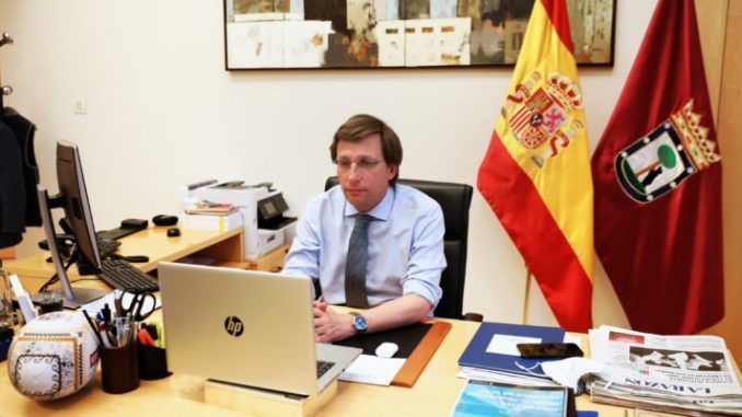 El alcalde de Madrid, José Luis Martínez-Almeida, ha anunciado hoy que la capital acogerá el próximo otoño la celebración de la I Edición del Festival Internacional de la Luz para conmemorar, junto a toda la ciudadanía, la inscripción de la candidatura del Paisaje de la Luz.