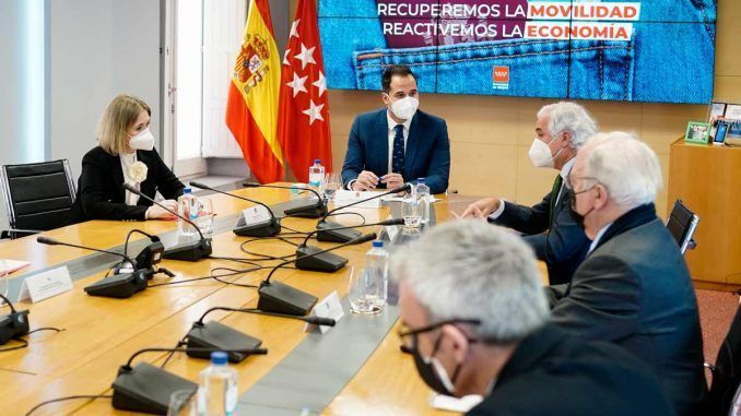 Los representantes de la economía y el turismo se reúnen con Ignacio Aguado