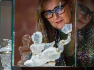 Cristal tallado y plata: el Thyssen abre una ventana al tesoro familiar
