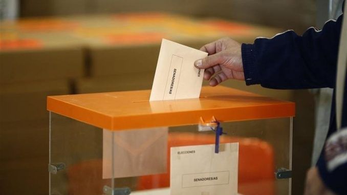 Los 41 colegios electorales contarán con protocolos de protección frente a los contagios tales como control de acceso, aforo y distancia interpersonal o uso obligatorio de hidrogel entre otros para los convocados a las urnas. 