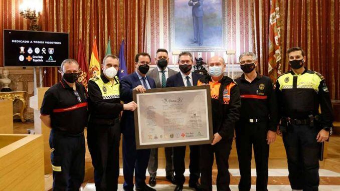 El Ayuntamiento acoge el estreno de la marcha procesional ‘De buena Fe’, una obra colectiva compuesta por más de 20 autores en homenaje al papel desempeñado por las fuerzas y cuerpos de seguridad y por lo sanitarios durante la pandemia