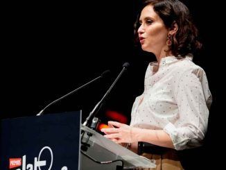 Díaz Ayuso recibe el reconocimiento de los Premios Platino por el apoyo de la Comunidad de Madrid al cine y la cultura iberoamericana