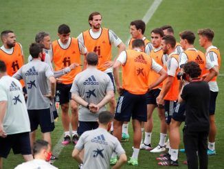 El entrenador de la selección española Luis Enrique dirige el entrenamiento de este jueves en el estadio Wanda Metropolitano, en Madrid