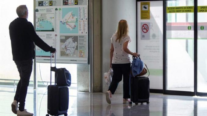 Llegada de vuelos procedentes de Alemania en el aeropuerto de Son San Joan de Mallorca