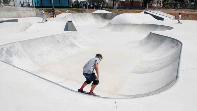 La Comunidad de Madrid inaugura un skatepark en homenaje a Ignacio Echeverría