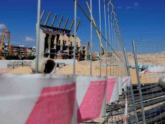 Vista de las obras de demolición del estadio Vicente Calderón. EFE/Fernando Alvarado