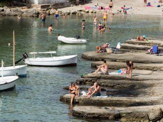 El calor mantiene a nueve comunidades en alerta y a Canarias en nivel rojo