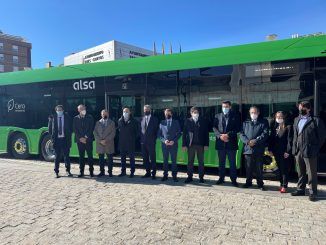 La Comunidad de Madrid ha estrenado hoy el primer autobús interurbano 100% eléctrico que circula en España.