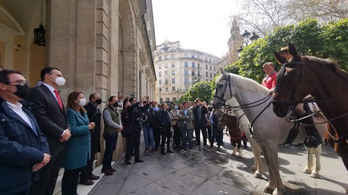 La ciudad ha acogido la etapa de la Ruta Nebrisense a Caballo para recuperar el recorrido que Elio Antonio de Nebrija realizó desde Lebrija.