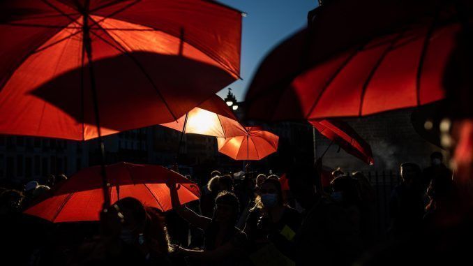 Imagen de archivo de una concentración del colectivo de trabajadoras sexuales en la Puerta del Sol de Madrid. EFE/Rodrigo Jiménez
