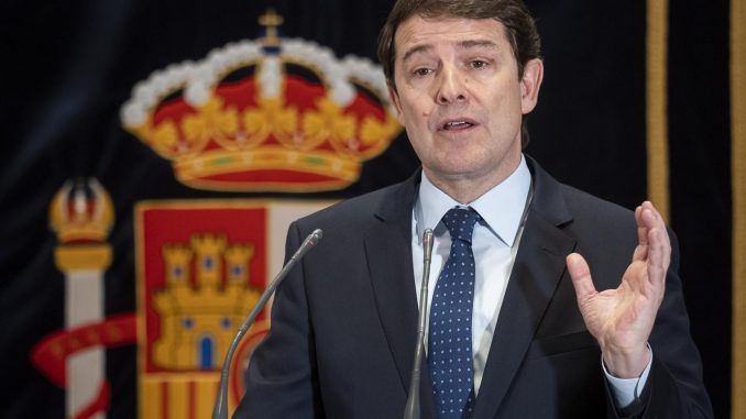 Alfonso Fernández Mañueco este martes durante el acto de toma de posesión como presidente de la Junta de Castilla y León. EFE/R. García
