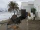 Destrozo en uno de los chiringuitos de la playa de la Malagueta. EFE/Álvaro Cabrera/ARCHIVO