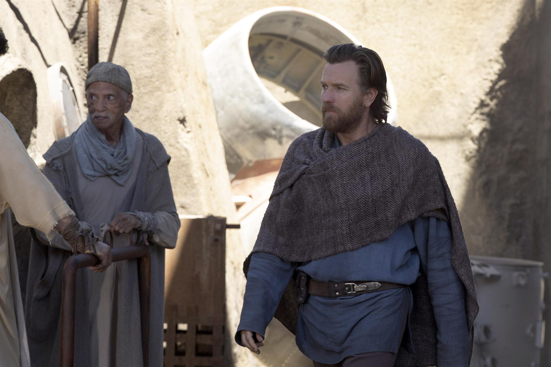 Fotograma cedido por Lucas Film donde aparece el actor Ewan McGregor como Obi-Wan Kenobi durante una escena de un episodio de la serie "Obi-Wan Kenobi" que se estrena este viernes en Disney+. EFE/ Matt Kennedy Lucas Film
