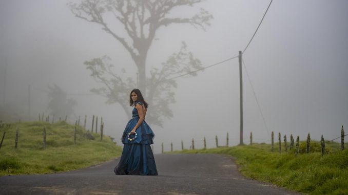 Fotograma de la película "Clara Sola", opera prima de la directora nacida en Suecia, de padre uruguayo y madre costarricense, Nathalie Álvarez (1988), que invita a las mujeres a "cortar las cadenas patriarcales" con una historia de liberación a través del despertar sexual de una mujer de 40 años, que llegará el 20 de mayo a los cines españoles. EFE/Atera Films - SOLO USO EDITORIAL/SOLO DISPONIBLE PARA ILUSTRAR LA NOTICIA QUE ACOMPAÑA (CRÉDITO OBLIGATORIO) -
