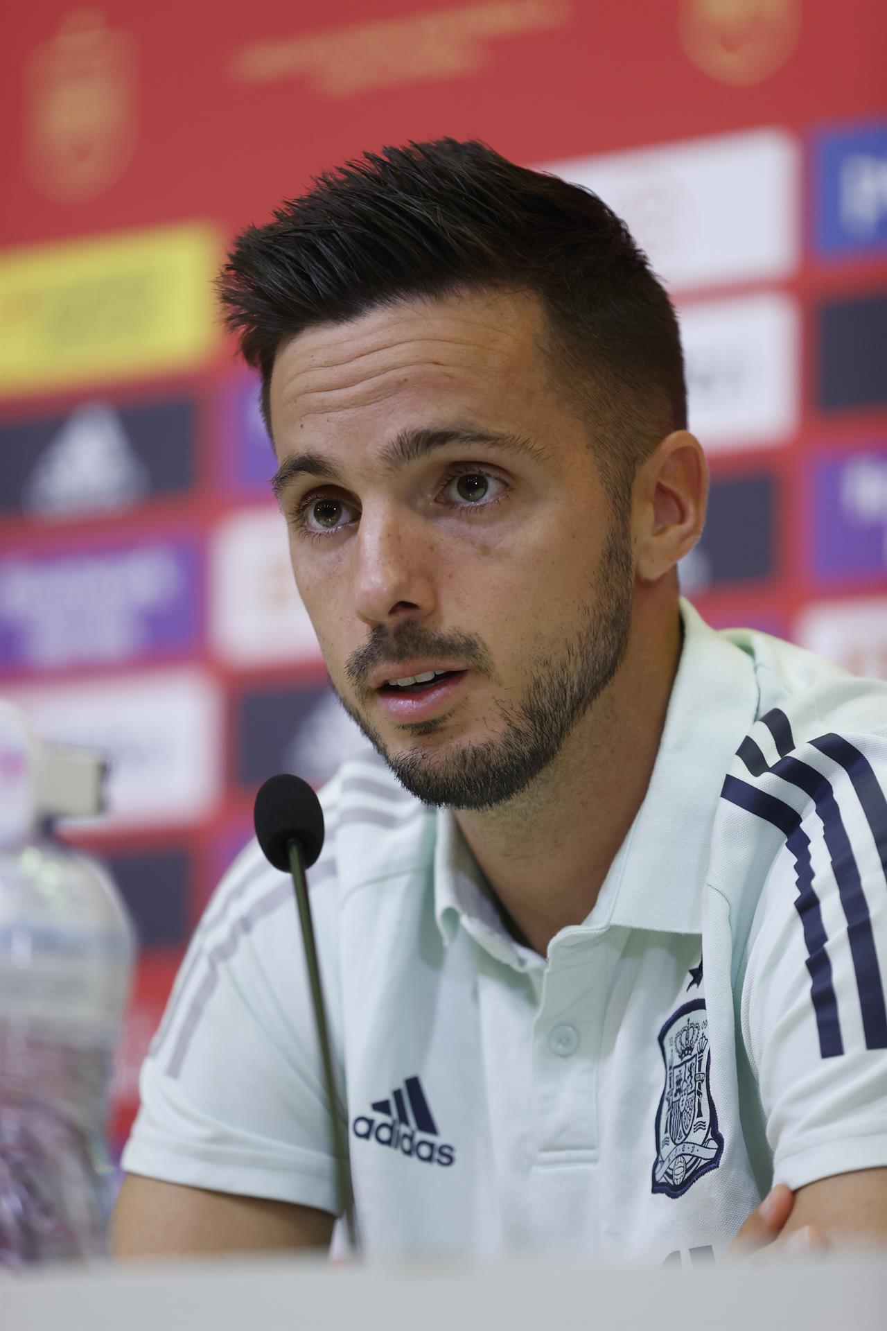 El delantero de la selección española Pablo Sarabia durante la rueda de prensa ofrecida en la Ciudad del Fútbol de Las Rozas este martes. EFE/ Juan Carlos Hidalgo
