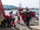 Efectivos del Servicio Marítimo de la Guardia Civil y de Salvamento Marítimo han trasladado este domingo al puerto de Motril a 46 varones, entre los que podría haber dos menores, que navegaban en dos pateras en el mar de Alborán. EFE/Alba Feixas