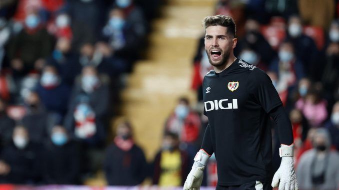 El portero francés del Rayo Vallecano Luca Zidane, durante un partido.- EFE/Mariscal
