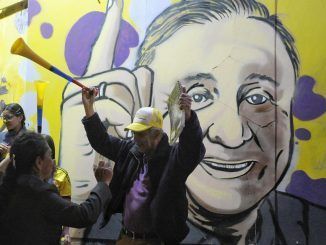 Simpatizantes del candidato presidencial Rodolfo Hernández acuden a la sede de campaña tras la jornada de elecciones a presidente de Colombia para el periodo 2022-2026, en Bogotá (Colombia), en una fotografía de archivo. EFE/Natalia Pedraza