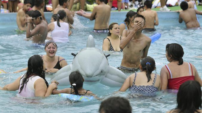 Una piscina, en una fotografía de archivo. EFE/Sáshenka Gutiérrez