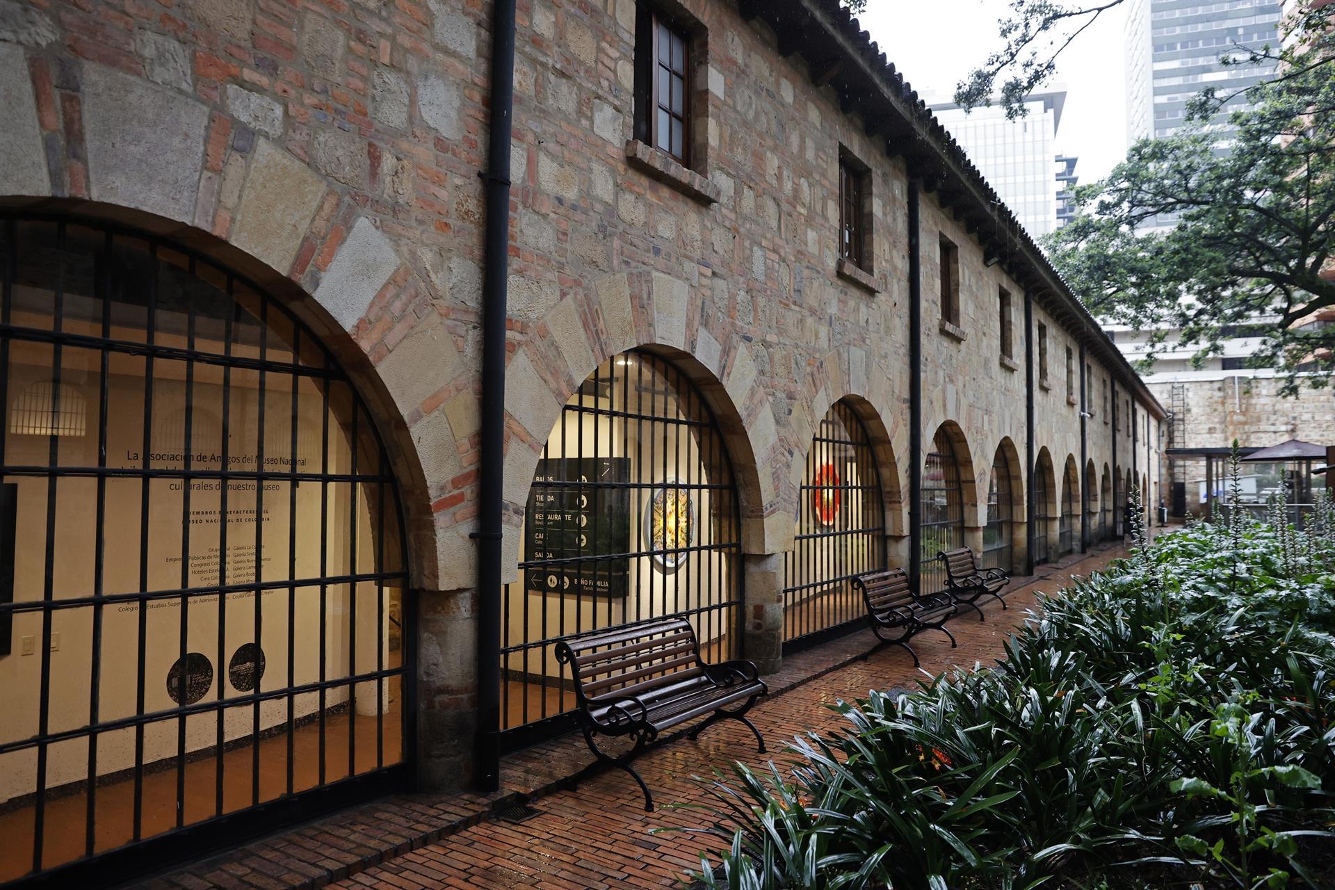 Fotografía de las instalaciones del Museo Nacional, en la edificación que antiguamente albergaba a la Penitenciaría Central de Cundinamarca, el 26 de abril de 2022, en Bogotá (Colombia). EFE/ Mauricio Dueñas Castañeda
