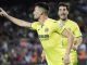 El centrocampista del Villarreal CF Moi Gómez (i) celebra su gol, segundo del equipo ante el FC Barcelona, durante el partido correspondiente a la jornada 38 de Liga en Primera División que FC Barcelona y Villarreal CF disputaron en el Camp Nou, en Barcelona. EFE/Quique García