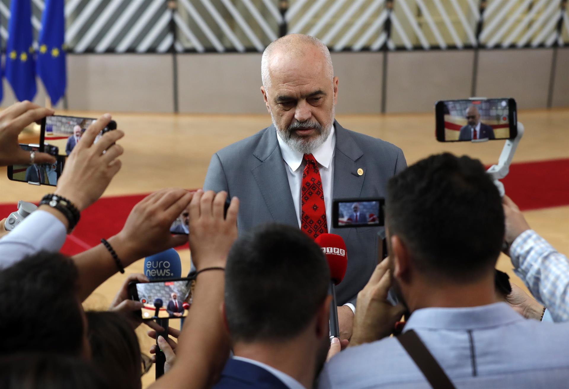 El primer ministro albanés, Edi Rama. EFE/EPA/STEPHANIE LECOCQ
