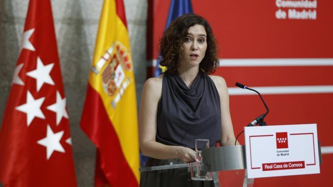 La presidenta de la Comunidad de Madrid, Isabel Díaz Ayuso, durante la rueda de prensa de hoy. EFE/ Mariscal