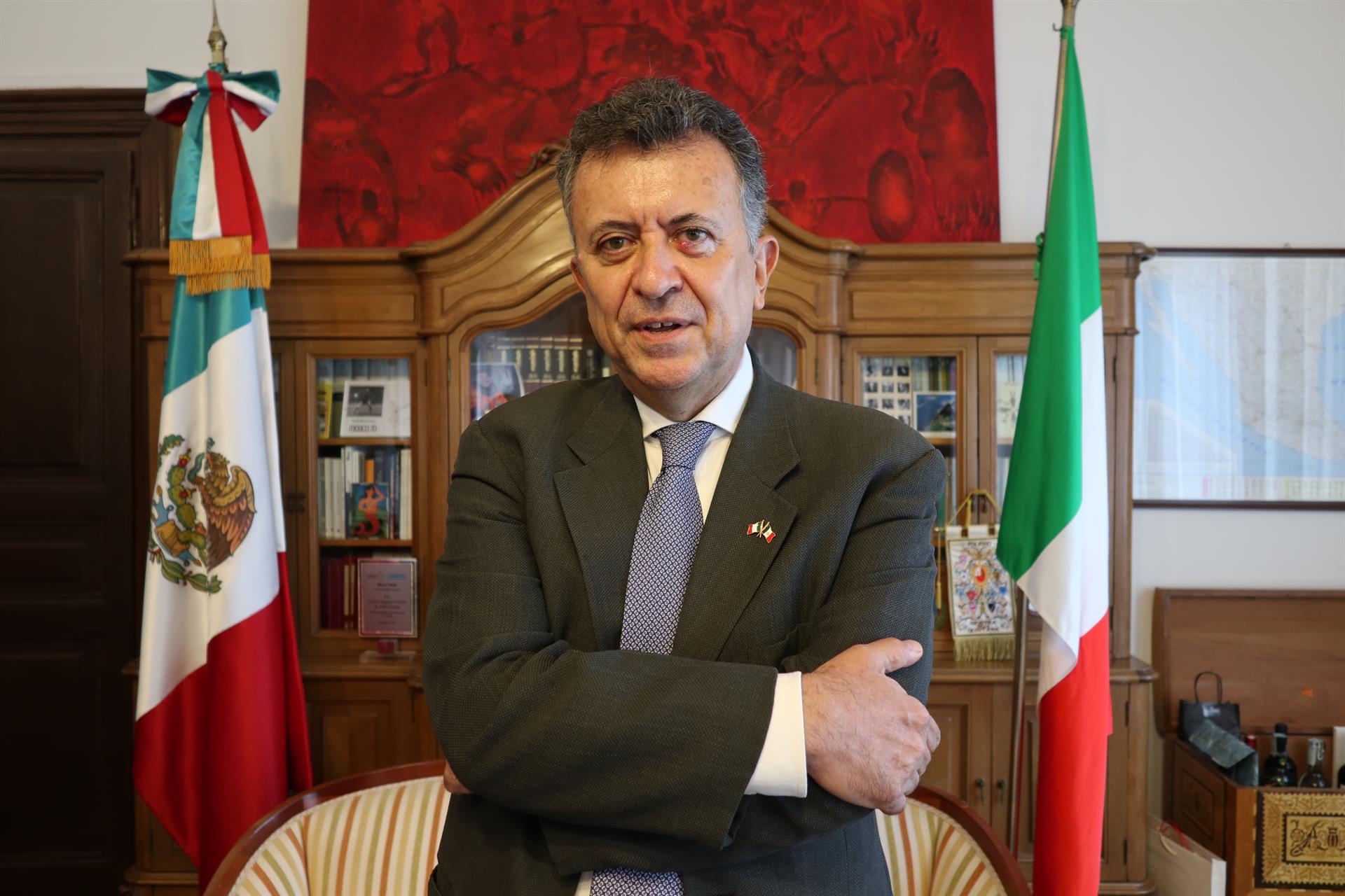 El embajador de México en Roma, Carlos García de Alba, posa durante un encuentro con la Agencia EFE en Roma. EFE/Antonello Nusca
