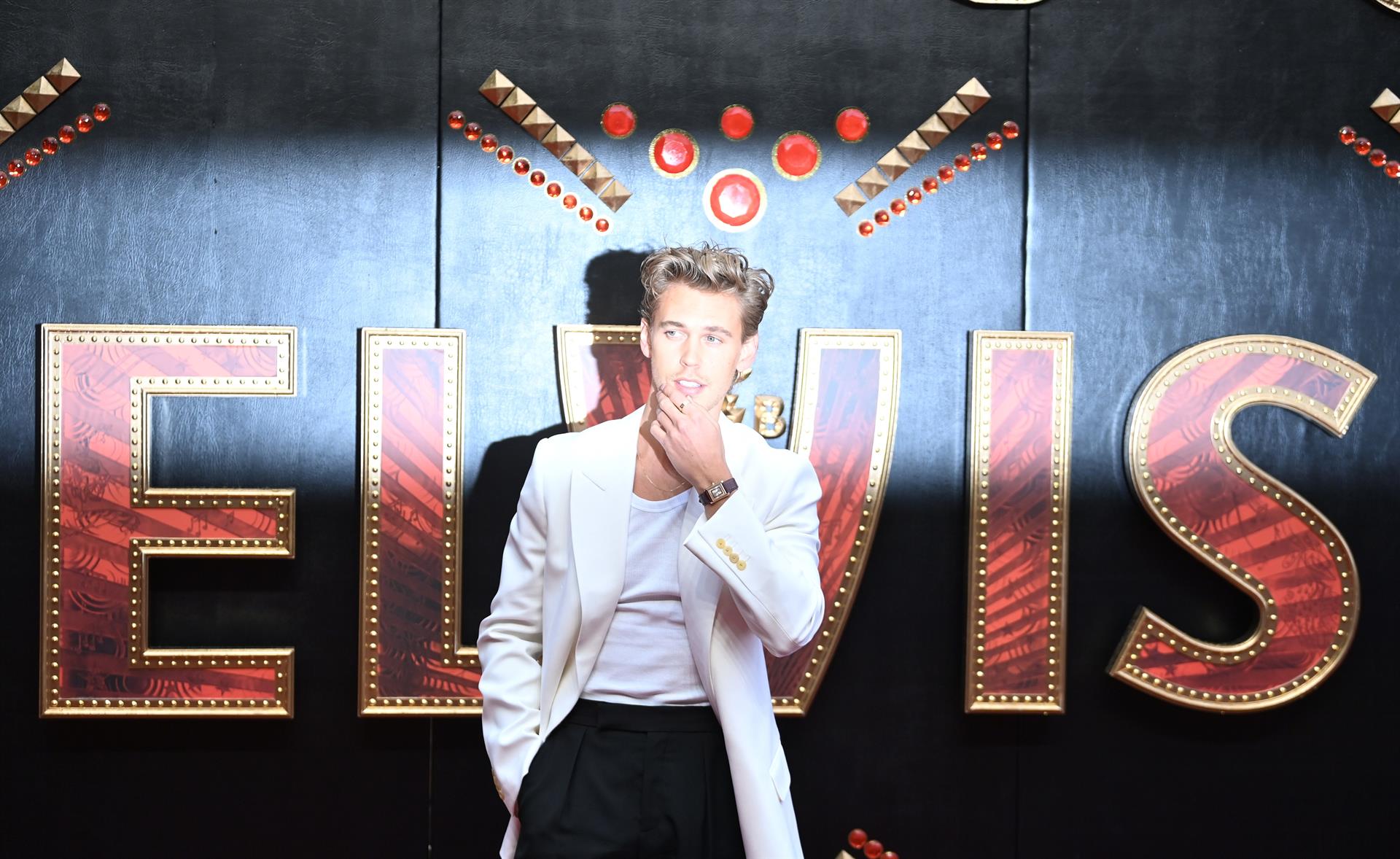 Imagen de archivo del actor Austin Butler en la presentación de la película "Elvis". EFE/EPA/NEIL HALL
