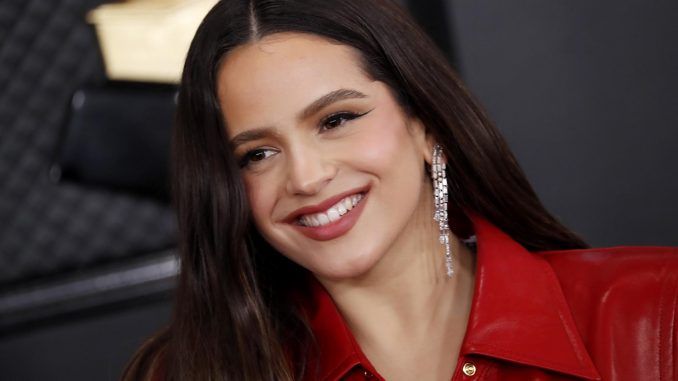 Imagen de archivo de Rosalía en la entrega de los premios Grammy en Los Ángeles. (EEUU) EFE/EPA/ETIENNE LAURENT
