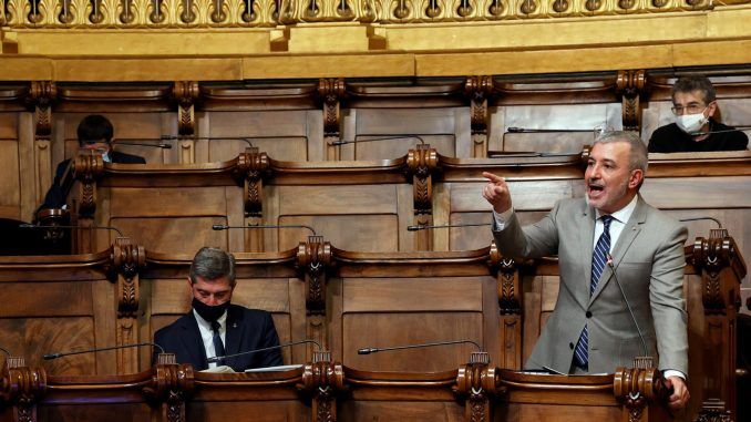 El líder municipal del PSC, Jaume Collboni, durante el pleno del Ayuntamiento de Barcelona e, en foto de archivo. EFE/Toni Albir
