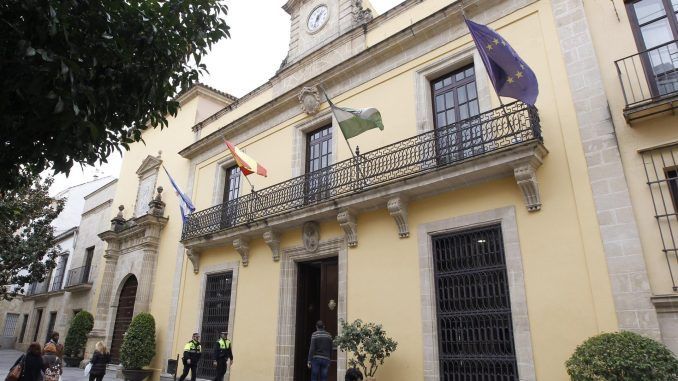 Imagen de archivo de la fachada del Ayuntamiento de Jerez de la Frontera (Cádiz). EFE/José Manuel Vidal