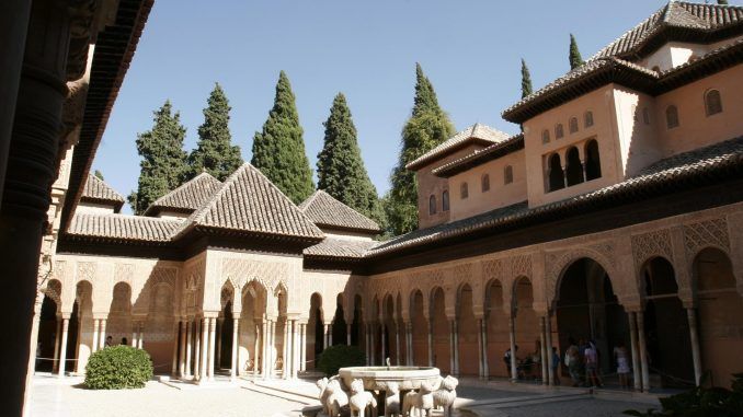 Vista general del Patio de los Leones de la Alhambra.EFE/Archivo