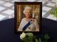 Imagen de un retrato de la reina Isabel II. EFE/EPA/CHRISTIAN HARTMANN