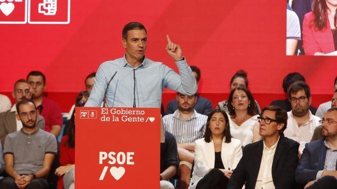 El presidente del Gobierno, Pedro Sánchez, da un discurso durante la reunión del Consejo Político Federal del PSOE, el pasado sábado 17 de septiembre en Zaragoza. EFE/ Javier Belver

