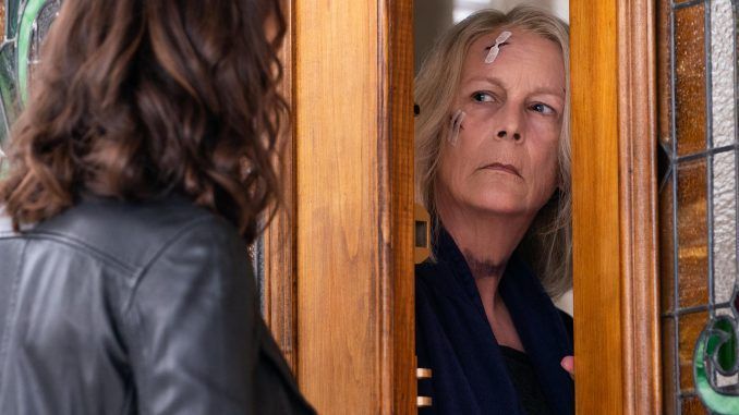 La actriz Jamie Lee Curtis en una escena de la película "Halloween: el final", de David Gordon Green. EFE/Universal Pictures SOLO USO EDITORIAL/SOLO DISPONIBLE PARA ILUSTRAR LA NOTICIA QUE ACOMPAÑA (CRÉDITO OBLIGATORIO)
